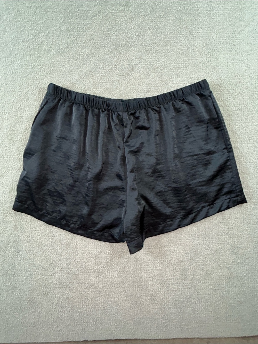 Auden Womens Black‎ Satin Pajama Set Long Sleeve Button Up Top and Shorts Size M - Picture 6 of 8
